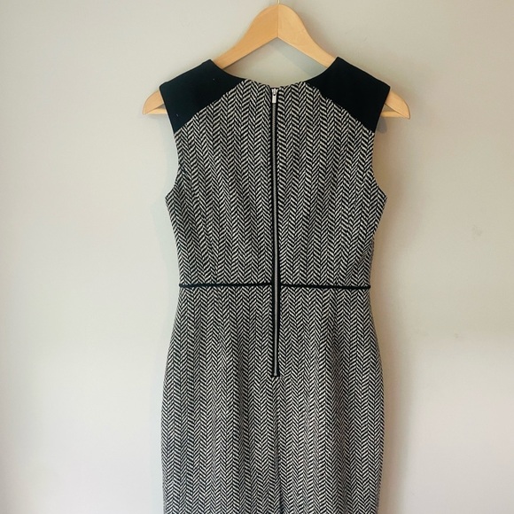 Banana Republic Tweed Sheath Dress - Picture 7 of 9